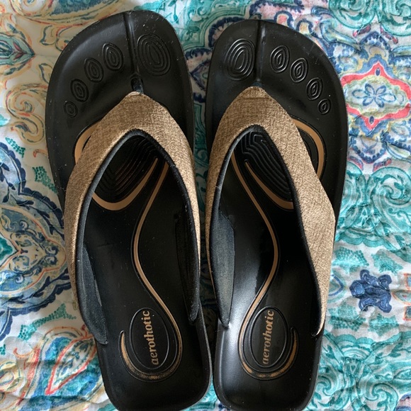 aerothotic flip flops